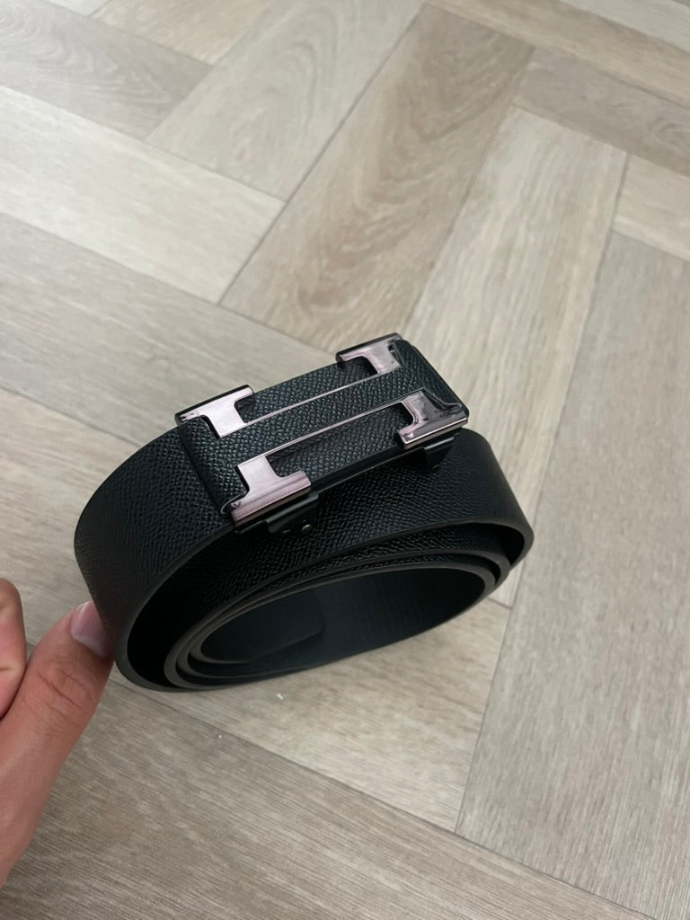 Men’s luxury Leather Belt in Black – High-Quality, Stylish & Comfortable