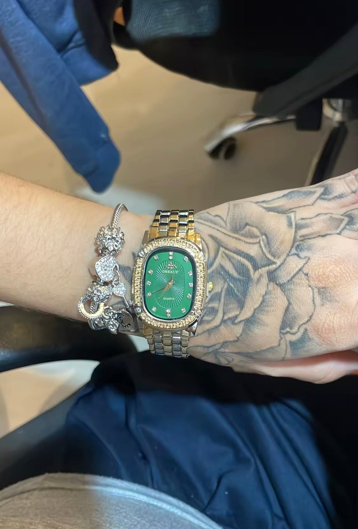 Luxury Green Dial Gold & Silver Women's Watch – Elegant Crystal Accent Quartz Timepiece