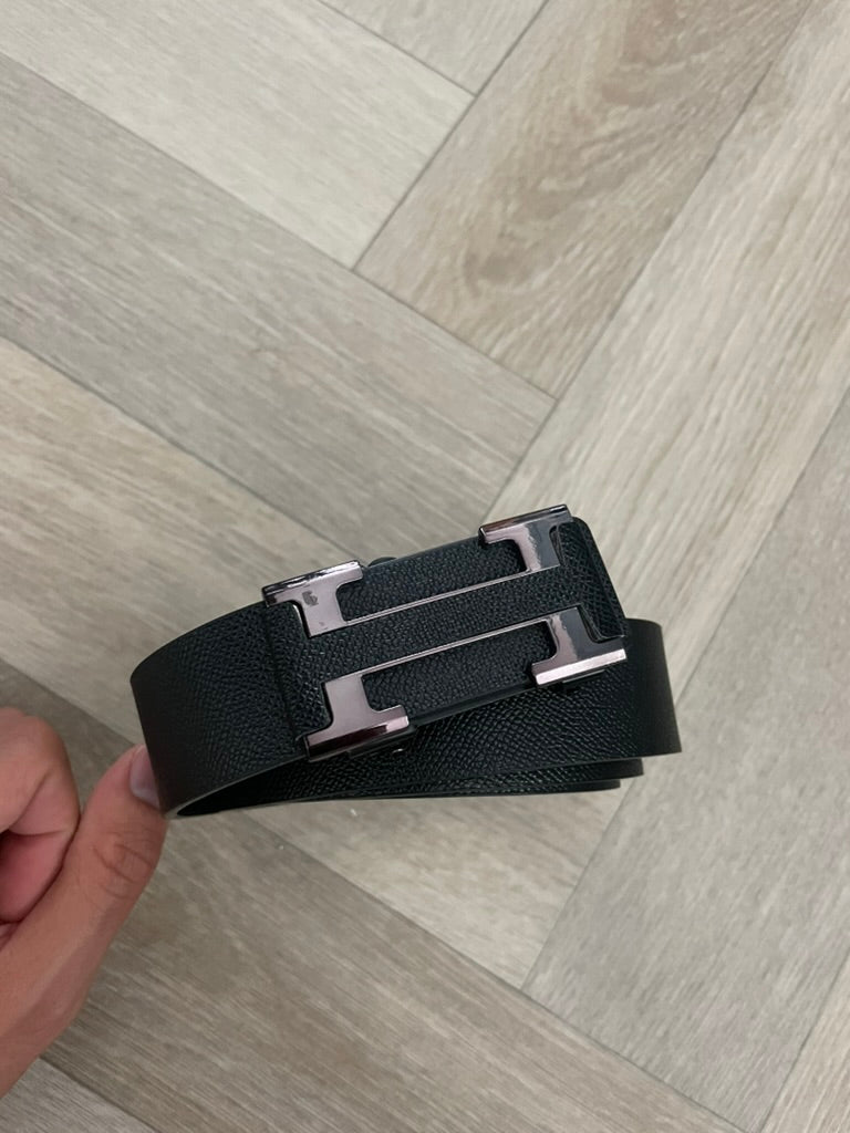 Men’s luxury Leather Belt in Black – High-Quality, Stylish & Comfortable