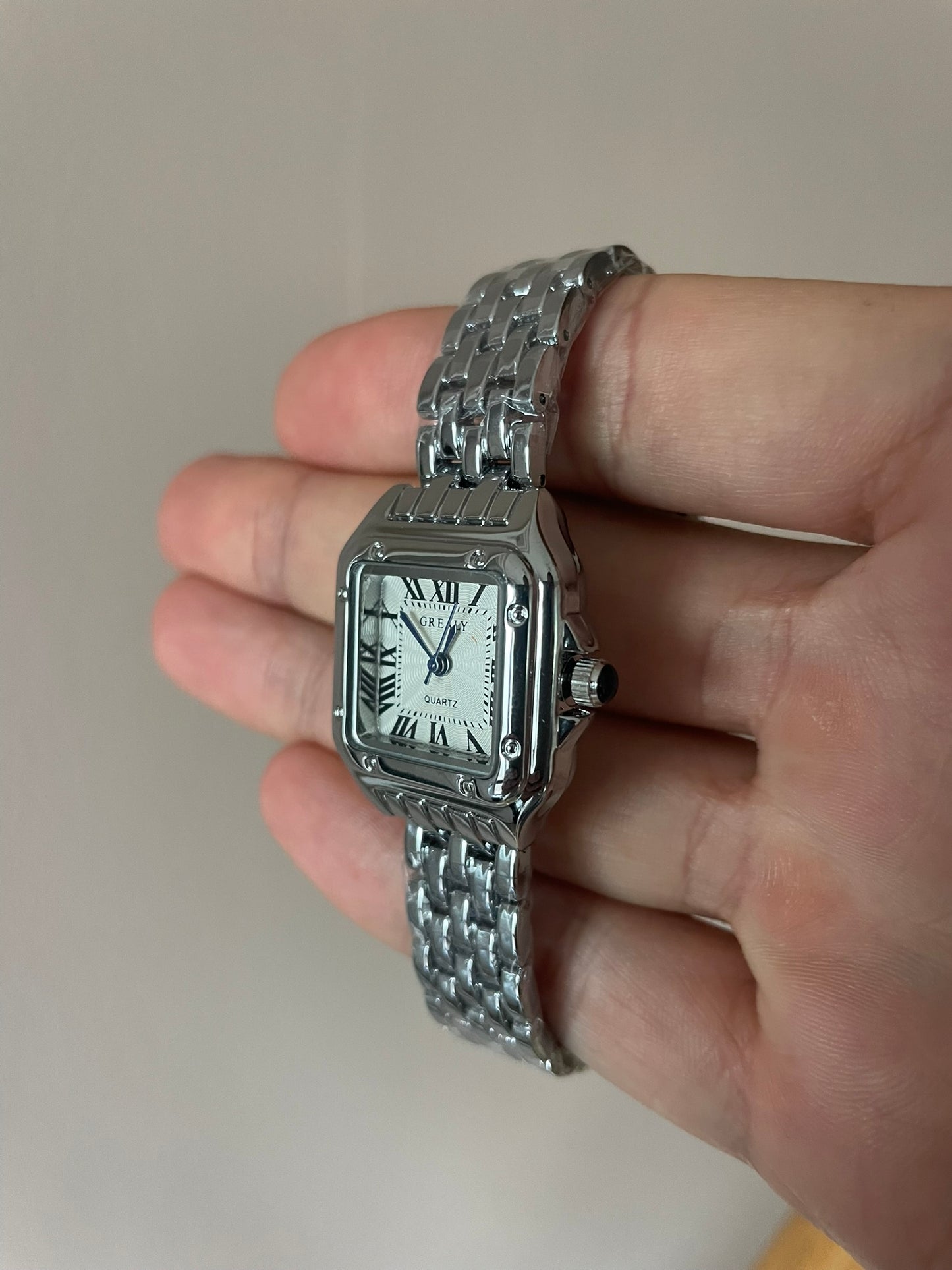 Women's Silver Rectangle Watch – White Dial, Stainless Steel Strap, Elegant Quartz Design