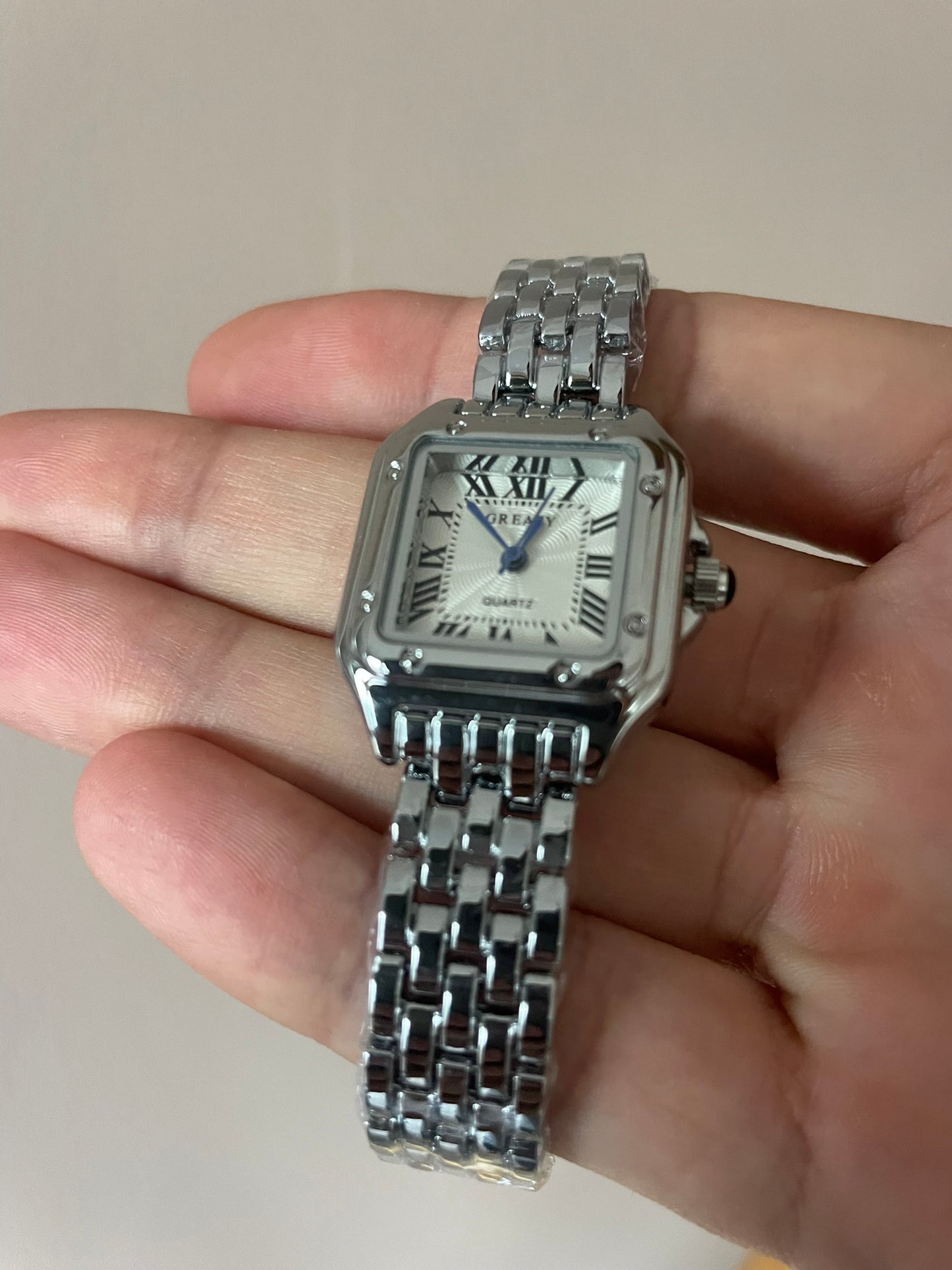 Women's Silver Rectangle Watch – White Dial, Stainless Steel Strap, Elegant Quartz Design