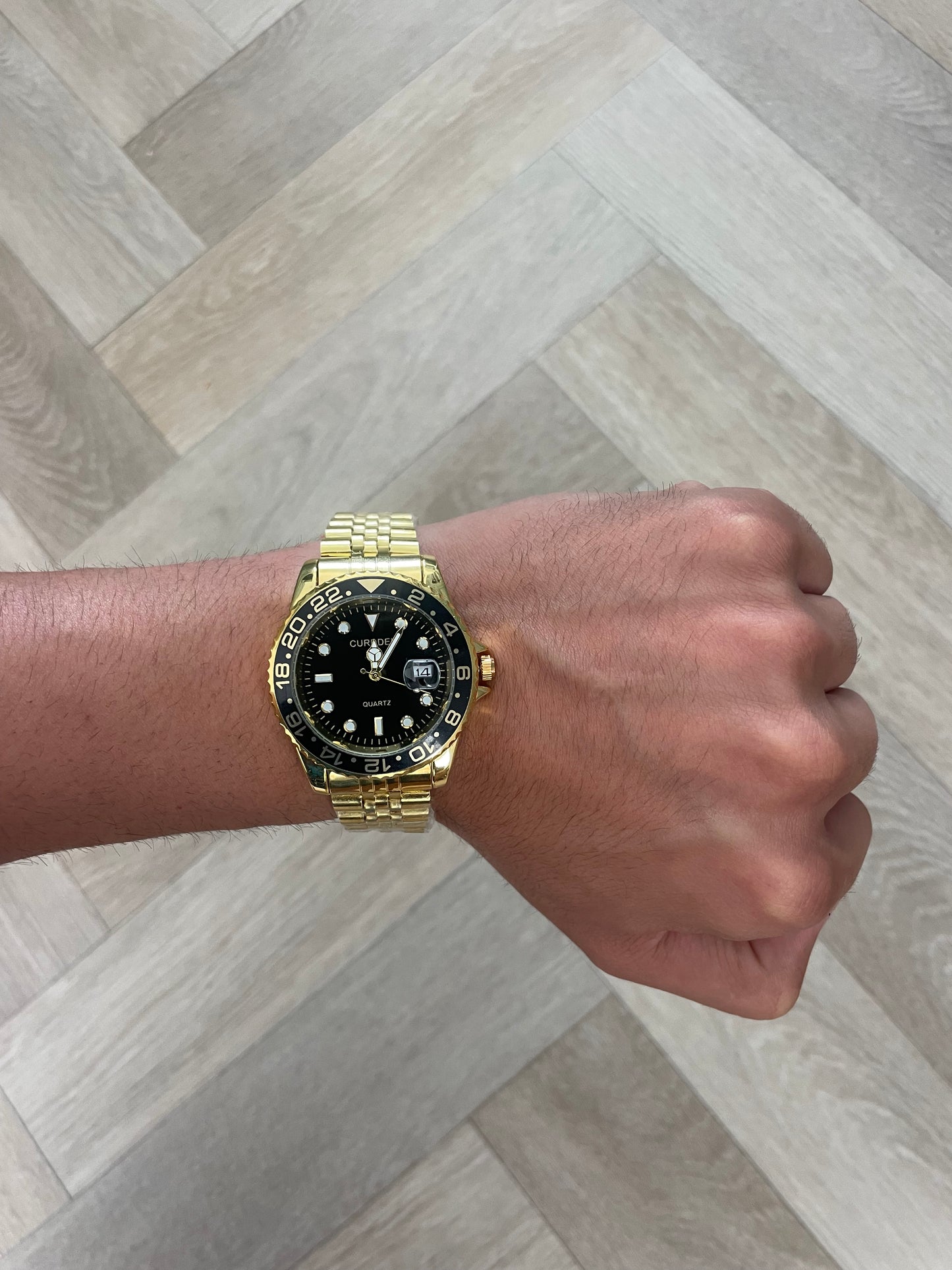 Men's Gold Watch – Black Dial with Jubilee Strap