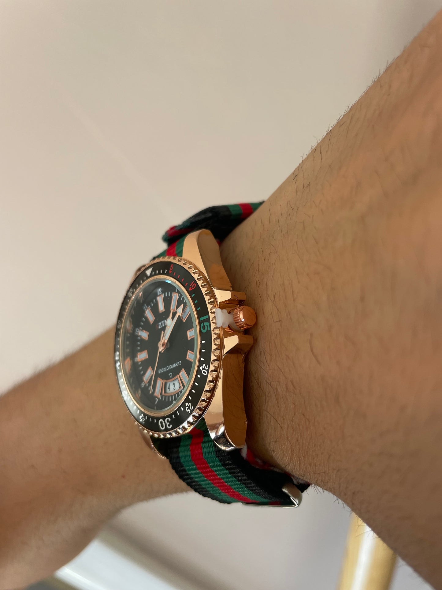 Men's Watch Classic Rose Gold & Black – Luxury Quartz, Stainless Steel, nylon strap