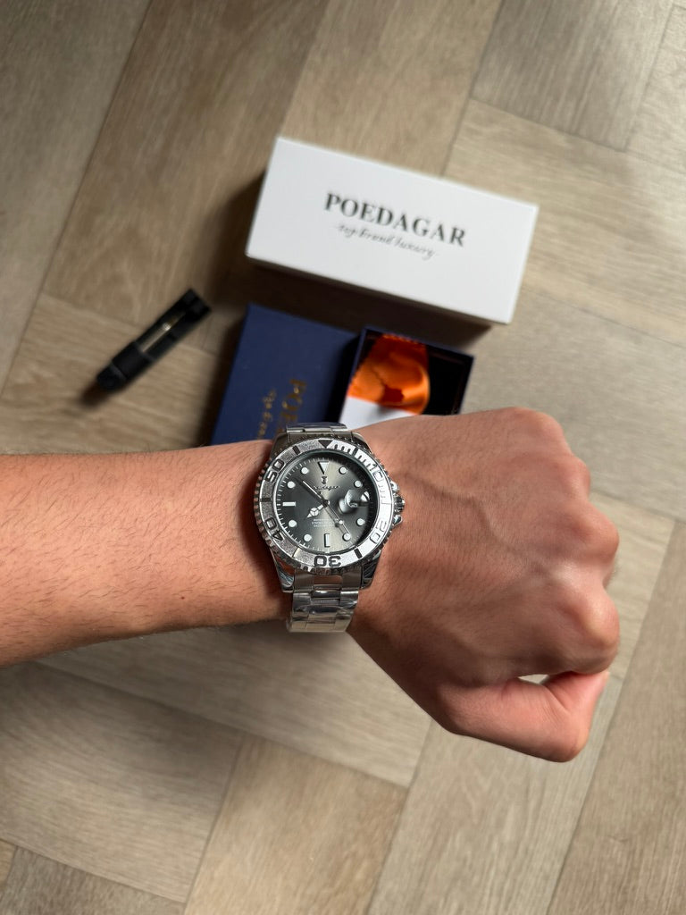 Men Watch Silver submarine Date Quartz with Black Dial and Waterproof luxury