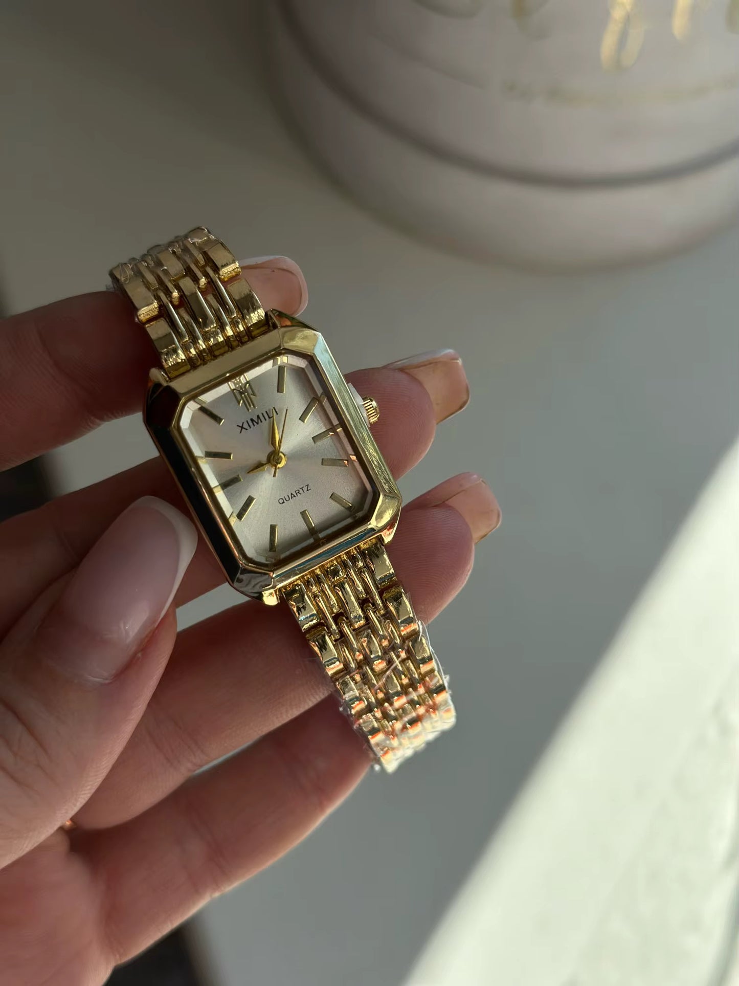 Women's Gold Square Watch – Elegant Vintage Quartz Bracelet Timepiece