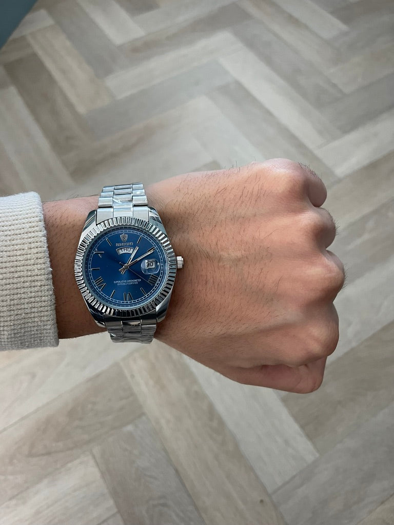 Men luxury watch with silver jubilee bracelet and blue dial