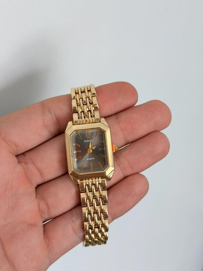 Women's Gold Square Watch black dial – Elegant Vintage Quartz Bracelet Timepiece