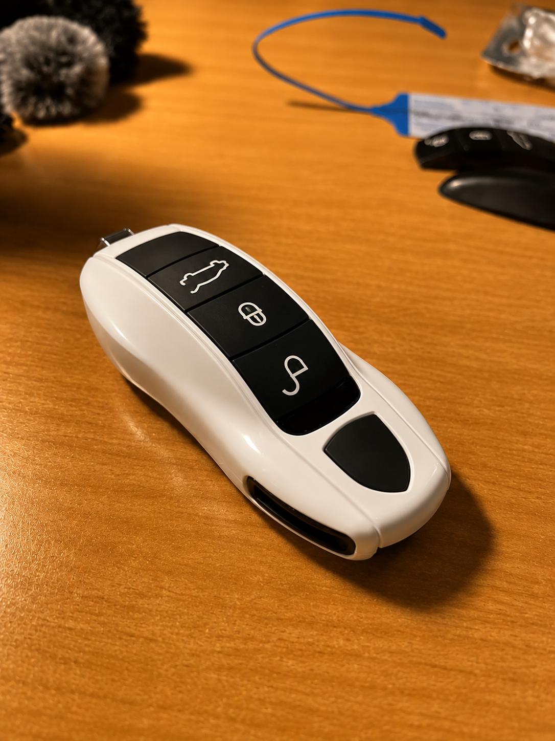 Porsche Key Cover | Carbon Fibre Key Case | Custom Key Fob Cover | 911 Macan Cayenne Panamera Taycan Boxster Cayman
