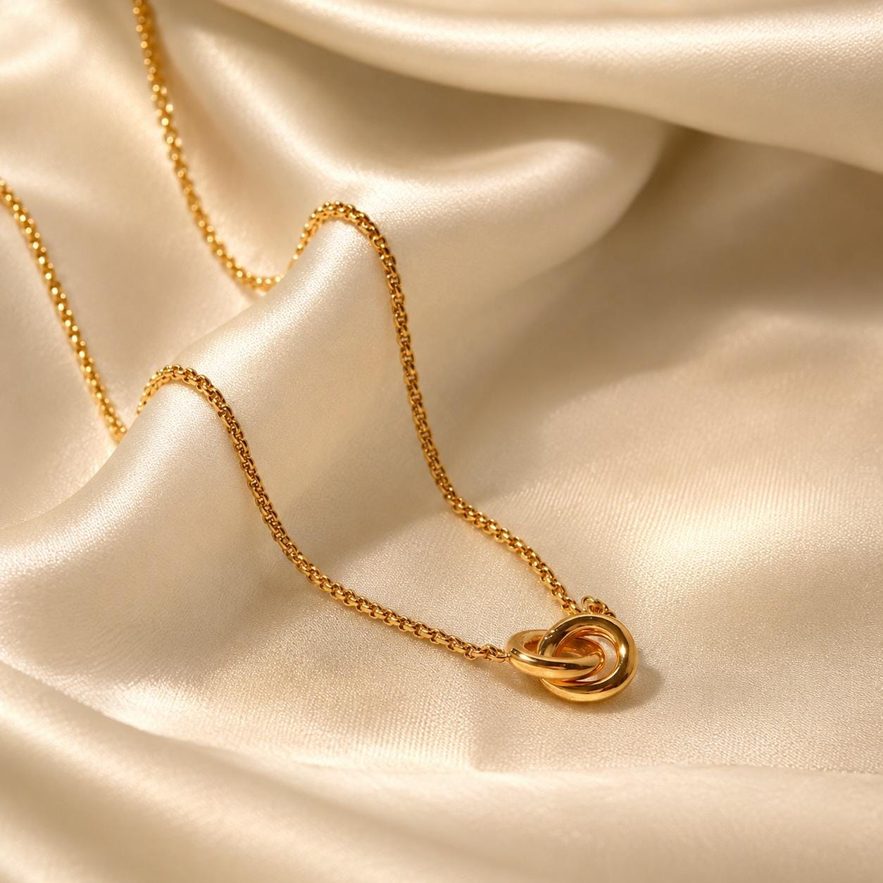 Gold Link Necklace | Interlocking Circle Pendant | Dainty Minimalist Chain | Layering Jewelry Gift for Her