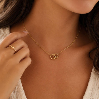 Gold Link Necklace | Interlocking Circle Pendant | Dainty Minimalist Chain | Layering Jewelry Gift for Her