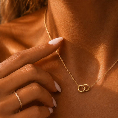 Gold Link Necklace | Interlocking Circle Pendant | Dainty Minimalist Chain | Layering Jewelry Gift for Her