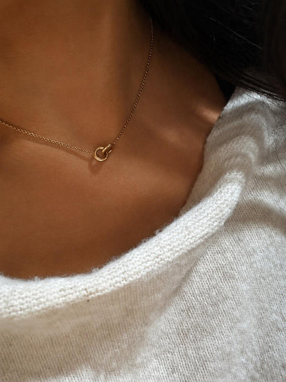 Gold Link Necklace | Interlocking Circle Pendant | Dainty Minimalist Chain | Layering Jewelry Gift for Her
