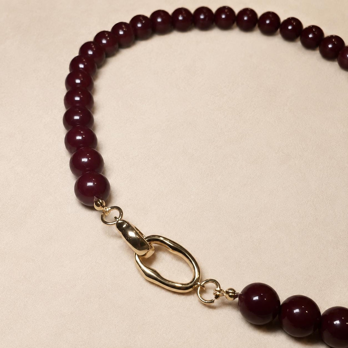 Dark Red Agate Style Choker Necklace for Women, Burgundy Glass Bead Necklace, Gold Toggle Clasp Gift for Her